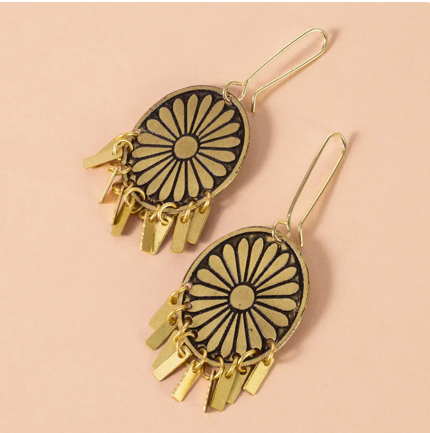 Nisha Oval Dangle Earrings